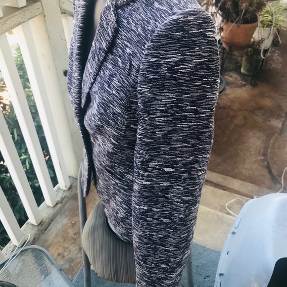 Jacket - Picture 4 of 6